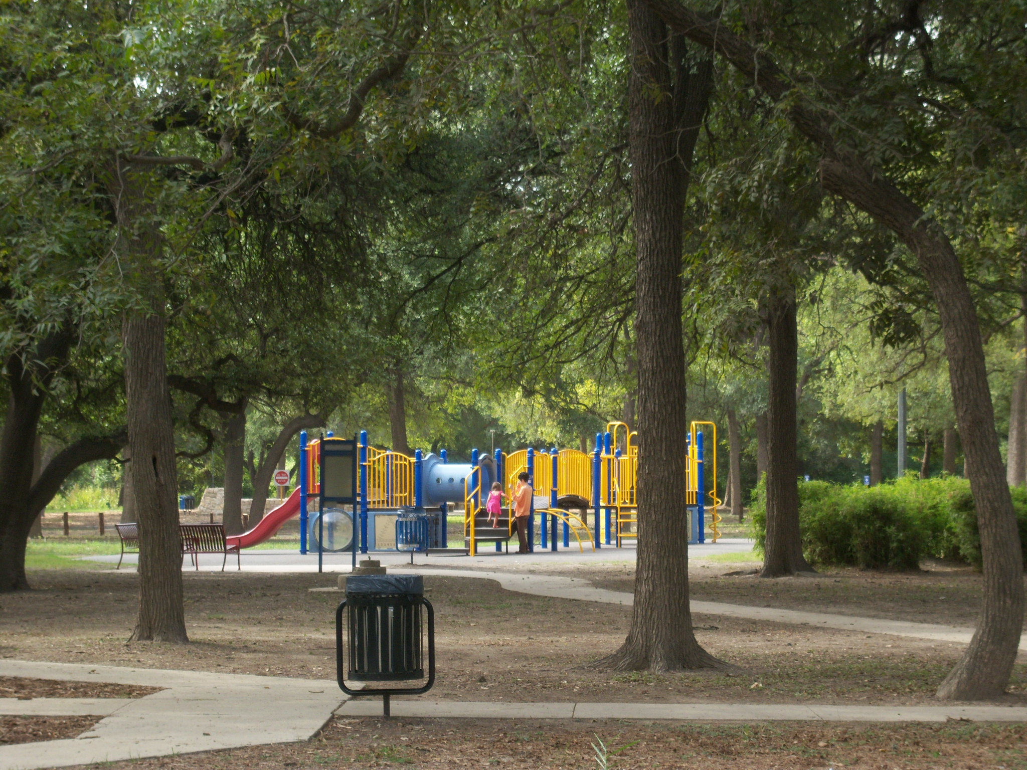 The Bark Park of Alamo Heights - Dog Park