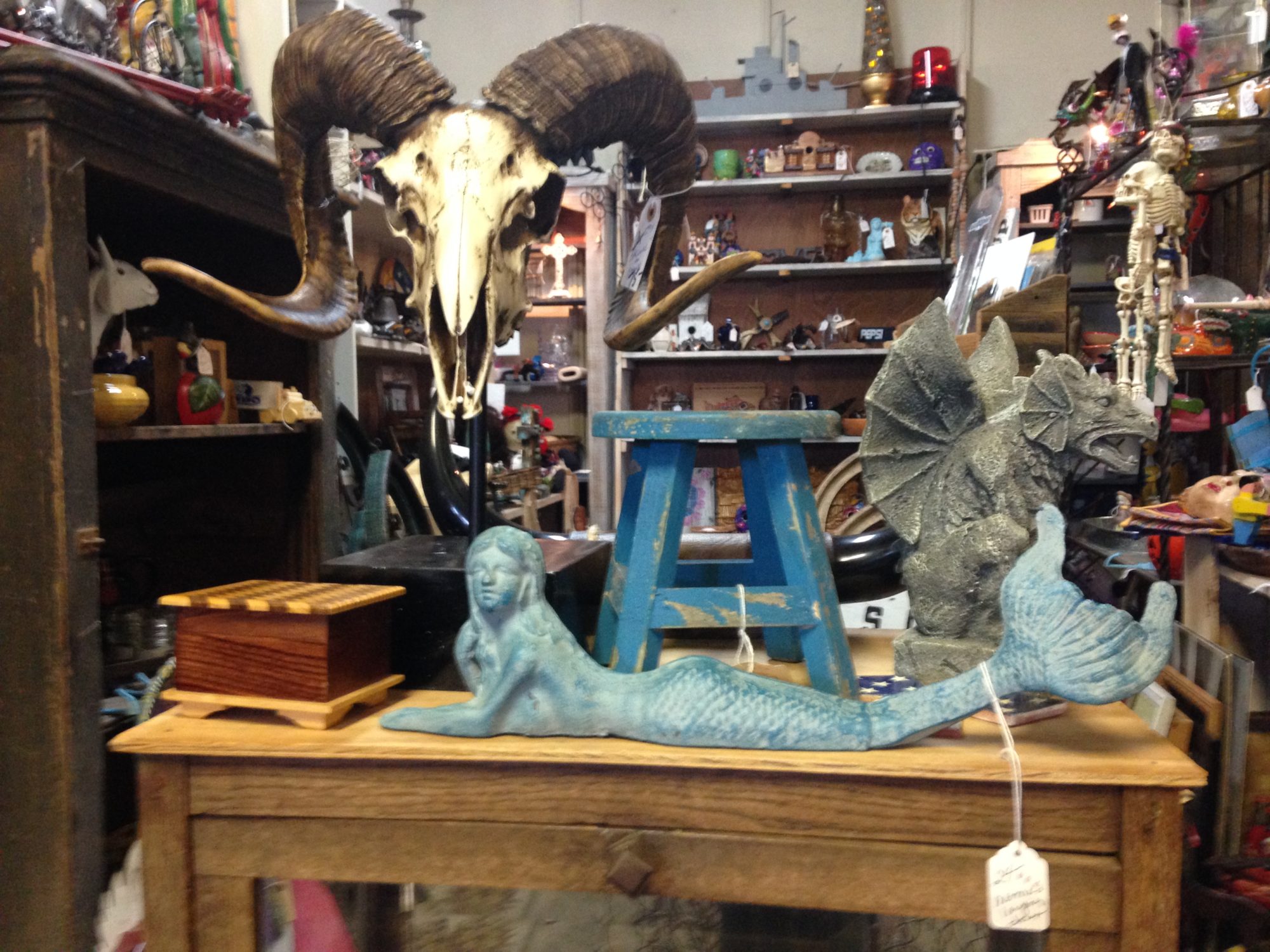 Alamo Antique Mall San Antonio Tourist