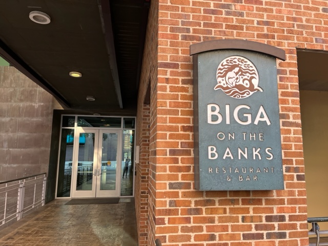 Treat Yo self To San Antonio s Biga On The Banks San Antonio Tourist Treat Yo self To San Antonio s Biga On The Banks San Antonio Tourist